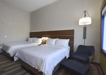 Holiday Inn Express & Suites - Orlando - Southeast by IHG hotel thumbnail 6