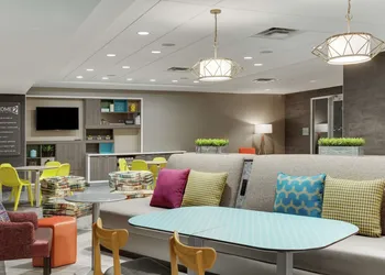 Home2 Suites by Hilton Clermont hotel thumbnail 2