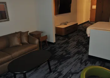 Fairfield Inn & Suites by Marriott Nashville Airport hotel thumbnail 7