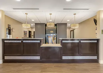 Best Western Plus Bay City Inn & Suites hotel thumbnail 2