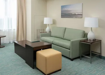 DoubleTree by Hilton Miami - Doral, FL hotel thumbnail 8