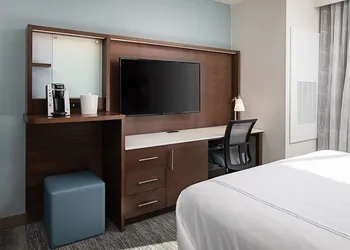 EVEN Hotel Alpharetta - Avalon Area by IHG hotel thumbnail 4