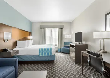 Best Western Plus Waller Hotel hotel thumbnail 8