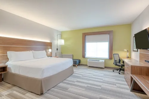Holiday Inn Express & Suites St. Louis - Chesterfield by IHG hotel detail image 6