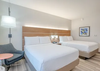 Holiday Inn Express & Suites St. Louis - Chesterfield by IHG hotel thumbnail 7
