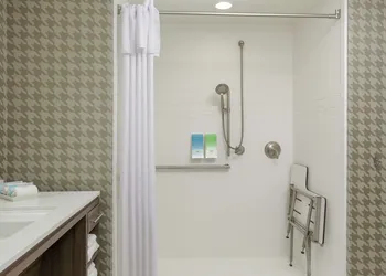 Home2 Suites by Hilton Fort Collins hotel thumbnail 7