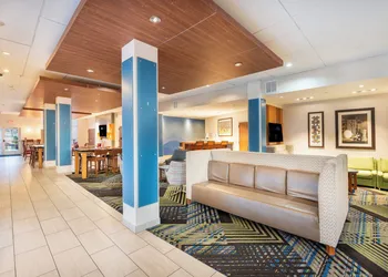 Holiday Inn Express & Suites Nashville North - Springfield by IHG hotel thumbnail 5