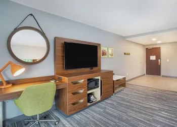 Hampton Inn Simpsonville hotel thumbnail 6