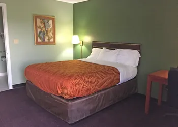 Americas Best Value Inn Manchester, TN hotel thumbnail 3