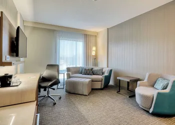 Courtyard by Marriott Southington hotel thumbnail 6