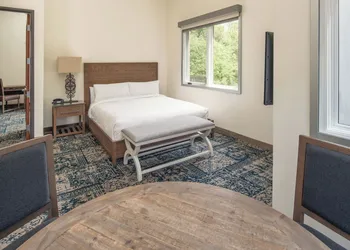 Four Points by Sheraton Santa Cruz Scotts Valley hotel thumbnail 5