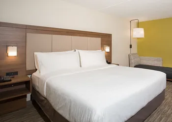 Holiday Inn Express Chelmsford by IHG hotel thumbnail 6