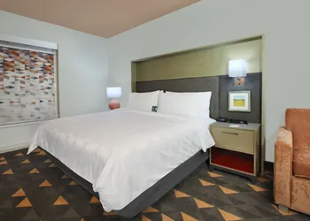 Holiday Inn Hattiesburg - North by IHG hotel thumbnail 2