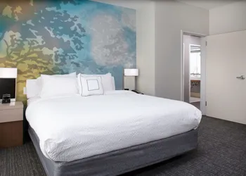 Courtyard by Marriott Indianapolis West - Speedway hotel thumbnail 2
