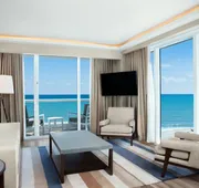 Conrad Fort Lauderdale Beach hotel detail image 7