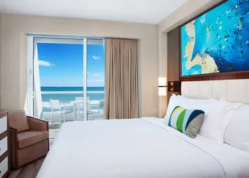 Conrad Fort Lauderdale Beach hotel thumbnail 6