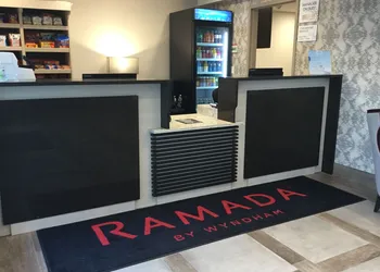 Ramada by Wyndham Bronx Terminal hotel thumbnail 2