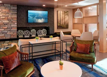 Fairfield Inn & Suites by Marriott Columbus, IN hotel thumbnail 3