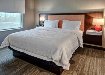 Hampton Inn & Suites Culpeper hotel thumbnail 3