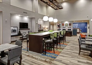 Hampton Inn & Suites Culpeper hotel thumbnail 8