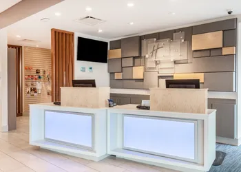 Holiday Inn Express & Suites Springfield North by IHG hotel thumbnail 2
