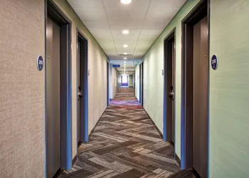 Tru by Hilton Wytheville hotel thumbnail 2