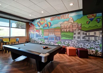 Tru by Hilton Wytheville hotel thumbnail 4