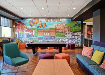 Tru by Hilton Wytheville hotel thumbnail 5
