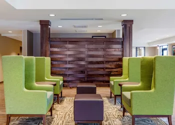 Comfort Inn & Suites Schenectady - Scotia hotel thumbnail 2