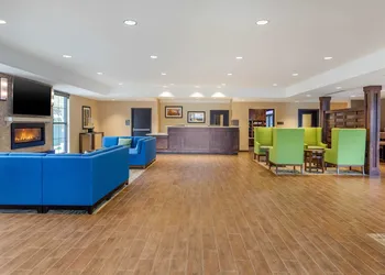 Comfort Inn & Suites Schenectady - Scotia hotel thumbnail 3