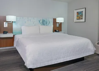 Hampton Inn & Suites Atlanta Buckhead Place hotel thumbnail 7
