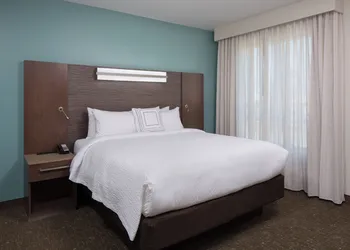 Residence Inn by Marriott Ontario Rancho Cucamonga hotel thumbnail 4