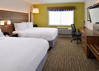 Holiday Inn Express & Suites Ottumwa by IHG hotel thumbnail 4