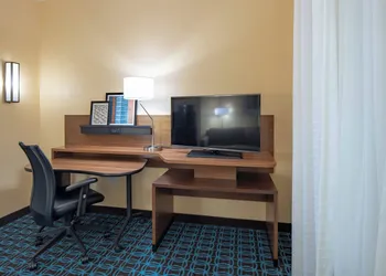 Fairfield Inn & Suites by Marriott Terrell hotel thumbnail 2