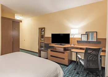 Fairfield Inn & Suites by Marriott Terrell hotel thumbnail 4