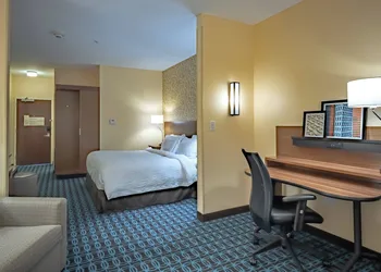 Fairfield Inn & Suites by Marriott Terrell hotel thumbnail 6