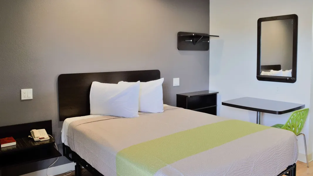 Studio 6 Buttonwillow, CA hotel detail image 6