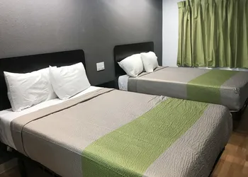 Studio 6 Buttonwillow, CA hotel thumbnail 4