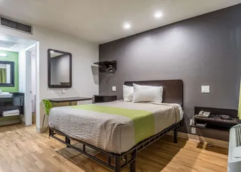 Studio 6 Buttonwillow, CA hotel thumbnail 7