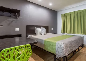 Studio 6 Buttonwillow, CA hotel thumbnail 8