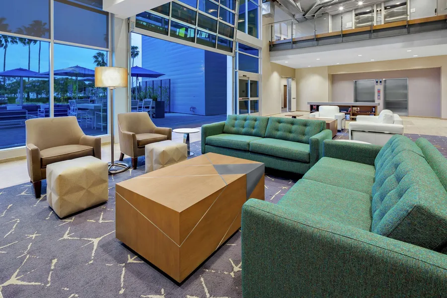 Hampton Inn & Suites San Diego Airport Liberty Station hotel detail image 2