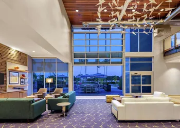Hampton Inn & Suites San Diego Airport Liberty Station hotel thumbnail 5