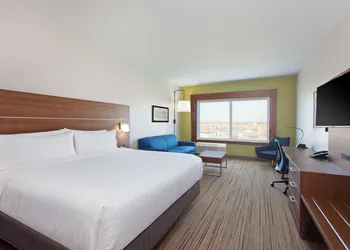 Holiday Inn Express & Suites Moses Lake by IHG hotel thumbnail 4