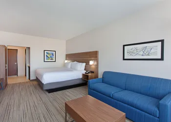 Holiday Inn Express & Suites Moses Lake by IHG hotel thumbnail 6