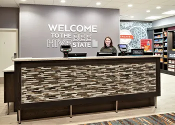 Hampton Inn & Suites Logan hotel thumbnail 5