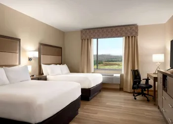 Wyndham Garden State College hotel thumbnail 6