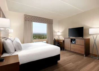 Wyndham Garden State College hotel thumbnail 8