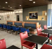 Holiday Inn Express and Suites Houston Westchase - Westheimer by IHG hotel detail image 4