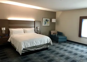 Holiday Inn Express and Suites Houston Westchase - Westheimer by IHG hotel thumbnail 6