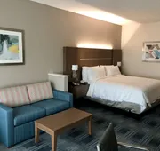 Holiday Inn Express and Suites Houston Westchase - Westheimer by IHG hotel detail image 7